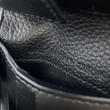 将图像加载到图库查看器中,Dior CD Icon Bi-fold Wallet Black2ESBC027CDI_H00N Grained CalfLeather