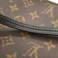 Load image into Gallery viewer, LOUIS VUITTON Saintonge NoirM43555 Monogram Calf Leather