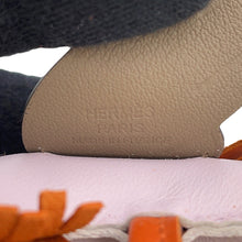 Load image into Gallery viewer, HERMES Rodeo Pegasus Mauve pale/pain de pis/Beige Marfa Lambskin Size PM