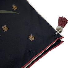 Load image into Gallery viewer, HERMES Carre 《Bouquet Finale Abeille》 2025AW Size 90 Black/Vert・Roden/RougeH Silk100%