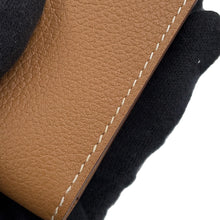 Load image into Gallery viewer, HERMES HSellier Horizontal Card Case Gold Evercolor