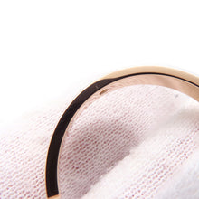 将图像加载到图库查看器中,CARTIER Love Hoop Earrings Size Medium ModelB8301433 18K Pink Gold