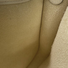 Load image into Gallery viewer, HERMES Evelyne Maxi Quadrille Nata Taurillon Clemence Size TPM