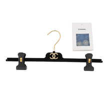 Load image into Gallery viewer, CHANEL 2020 Resort Collection Checkered Tweed Skirt Size 34 BlueP62625 V46600 MG152 Cotton53% Wool 35% Polyamide12%