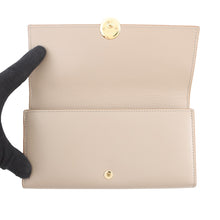 Load image into Gallery viewer, LOEWE Pebble Continental Wallet SandCANBACWX01 2150 Shiny Nappa Calf Leather