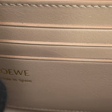 Load image into Gallery viewer, LOEWE Pebble Continental Wallet SandCANBACWX01 2150 Shiny Nappa Calf Leather