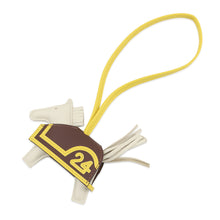 Load image into Gallery viewer, HERMES Rodeo Loveo 24 Craie/Terre/Jaune de Naples Lambskin Swift Leather Size PM