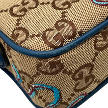 将图像加载到图库查看器中,GUCCI GG Canvas Snake Shoulder Bag Beige/Navy817771 GG Canvas Leather