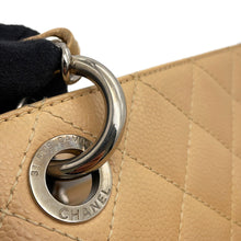 将图像加载到图库查看器中,CHANEL GSTTote Bag BeigeA50995 Caviar Leather