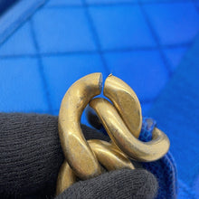 将图像加载到图库查看器中,CHANEL Matelasse Chain Crossbody Bag Blue Caviar Leather