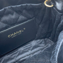 Load image into Gallery viewer, CHANEL CHANEL22 ChainBag BlackAS3980 shiny calf Size Mini