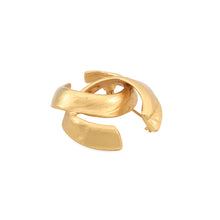 将图像加载到图库查看器中,CHANEL CC Logo Brooch Gold Gold Plated