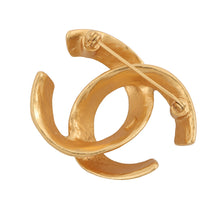 Load image into Gallery viewer, CHANEL CC Logo Brooch Gold Gold Plated