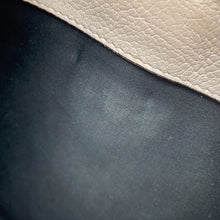将图像加载到图库查看器中,MIUMIU ChainShoulder Bag White/Gold Leather