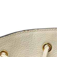 将图像加载到图库查看器中,GUCCI Ophidia Small Bucket Bag Off-white610846 Leather