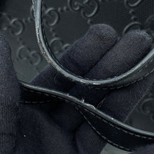 Load image into Gallery viewer, GUCCI GG embossed Tote Bag Black625774 527066 Leather