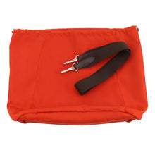 将图像加载到图库查看器中,HERMES Sac de Pansage Navy/Feu Toile Chevrons Canvas