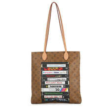 将图像加载到图库查看器中,LOUIS VUITTON Carry it Noir/BrownM45198 Monogram Reverse Canvas Video Print