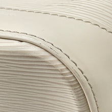 将图像加载到图库查看器中,LOUIS VUITTON Lock It IvoireM4229J Epi Leather