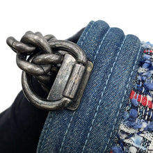 将图像加载到图库查看器中,CHANEL Boy Chanel ChainShoulder Bag Blue Tweed Denim Leather Size 28
