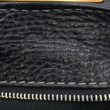 将图像加载到图库查看器中,Chloe Paddington Black Leather