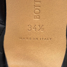 Load image into Gallery viewer, Bottega Veneta Padded INTRECCIATO Square Toe Heel Pumps Black592013VBRR01000 Nappa Leather Size 34 1/2