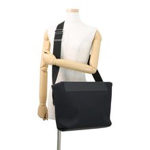 将图像加载到图库查看器中,HERMES R.M.S 12H Shoulder Bag Black Toile H Taurillon・Legato