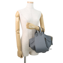 将图像加载到图库查看器中,LOEWE hammock GrayA538S35X51 Soft Grained Calf Leather Size Small
