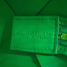 将图像加载到图库查看器中,Bottega Veneta Maxi INTRECCIATO Cassette Camera Bag Parakeet701915VCQC23722 Lambskin Size Mini