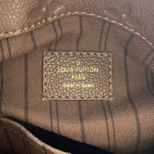 将图像加载到图库查看器中,LOUIS VUITTON Artsy OmbreM93447 Monogram Empreinte Leather Size MM