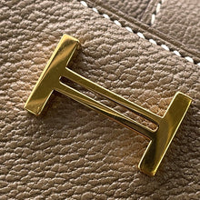 Load image into Gallery viewer, HERMES Bearn combine Etoupe Chevre Myzore Goatskin