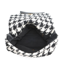 将图像加载到图库查看器中,CHANEL CHANEL 19 Dixneuf Maxi Shoulder Bag White/BlackAS1162 Tweed