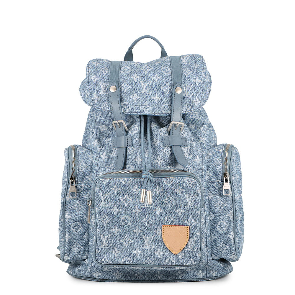 louis vuitton christopher blue backpack Monogram Playground MM Hiking which is secured with a drawstring and press stud Christopher backpack leather travel bag