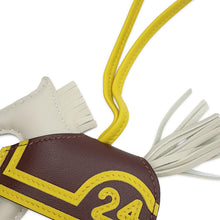将图像加载到图库查看器中,HERMES Rodeo Robeo 24 Craie/Terre/Jaune de Naples Lambskin Swift Leather Size PM