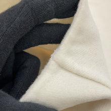 Load image into Gallery viewer, HERMES Short-sleeved bolero Size 34 Blanc Naturel Cashmere100%