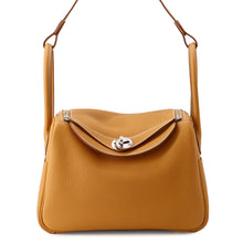 将图像加载到图库查看器中,HERMES Lindy Natural Sable Taurillon Clemence Size 26