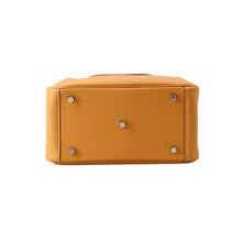 将图像加载到图库查看器中,HERMES Lindy Natural Sable Taurillon Clemence Size 26