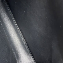 Load image into Gallery viewer, GUCCI Siena Shoulder Bag Black846705 486628 Leather