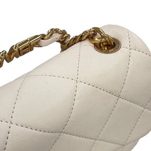 将图像加载到图库查看器中,CHANEL Mini Matelasse Handle WhiteAS3450 Calf Leather