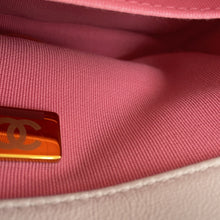 将图像加载到图库查看器中,CHANEL Mini Matelasse Handle WhiteAS3450 Calf Leather