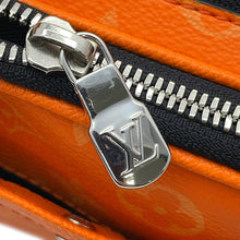 将图像加载到图库查看器中,LOUIS VUITTON Alpha Wearable Wallet NV TangerineM31073 Monogram Taigarama