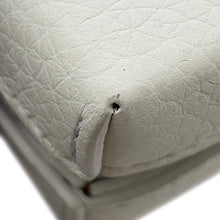 Load image into Gallery viewer, LOUIS VUITTON Soft Trunk / Wallet WhiteM80146 Monogram・Taurillon LV Friend