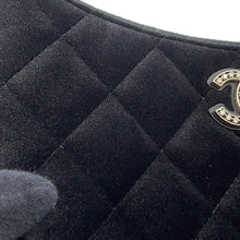 Load image into Gallery viewer, CHANEL 2024 Year Gift: Matelasse Chain Shoulder Bag Black Velour