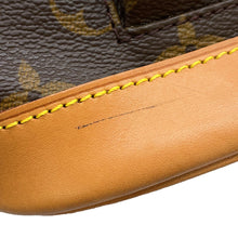 Load image into Gallery viewer, LOUIS VUITTON Montsouris BrownM51136 Monogram Size MM