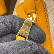 将图像加载到图库查看器中,MIUMIU Bo Bag whiskey5BB117_2CSS_F0R55_V_MON suede
