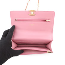 Load image into Gallery viewer, CHANEL Chain Wallet Turnlock PinkAP2289 Lambskin