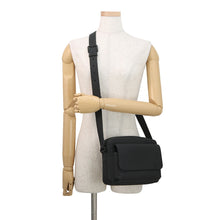 将图像加载到图库查看器中,LOUIS VUITTON Boarding Messenger NoirM15265 Waxy Calf Leather