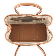 Load image into Gallery viewer, HERMES Neo Garden Gold Negonda Leather Size 23