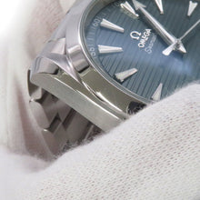 将图像加载到图库查看器中,OMEGA Seamaster Aqua Terra 150M W41mm Stainless Steel Green Dial220.10.41.21.10.001