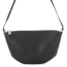 将图像加载到图库查看器中,FENDI melon Black7VA635 Leather Size Small